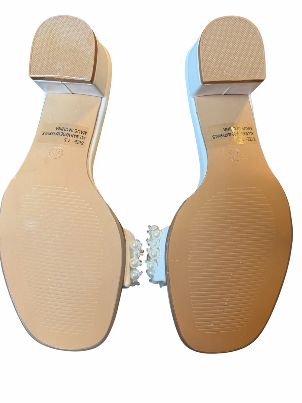 Lulus Adelaide Pearl EmbellishWhite Bridal Heels Size 7.5 NIB Block Heel Sandals - Picture 4 of 5
